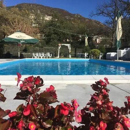 酒店 маймун дере-басейн, хотел, италианска пица *