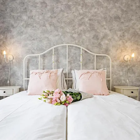 маймун дере-басейн, хотел, италианска пица * Svoge