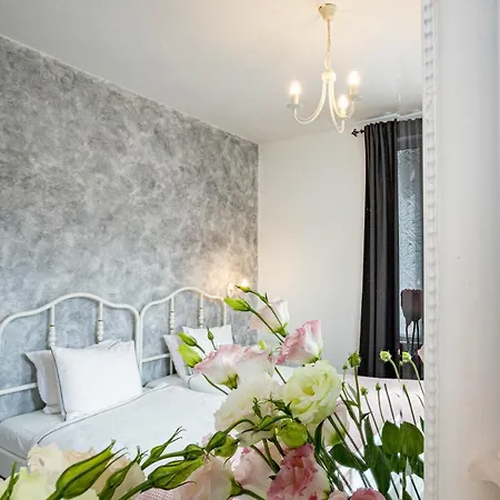 маймун дере-басейн, хотел, италианска пица Svoge