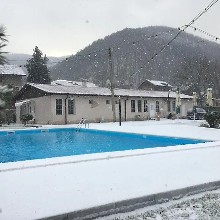 маймун дере-басейн, хотел, италианска пица 酒店