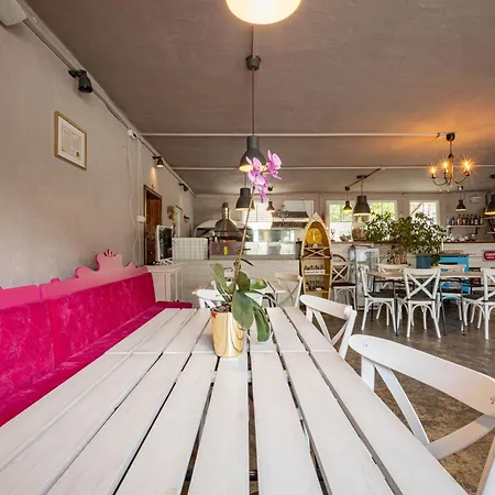 маймун дере-басейн, хотел, италианска пица