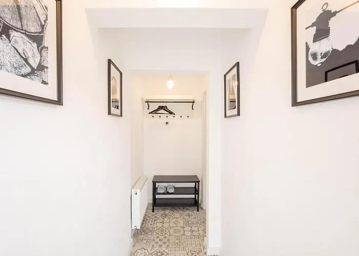 маймун дере-басейн, хотел, италианска пица Хотел