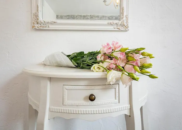 Хотел маймун дере-басейн, хотел, италианска пица Svoge